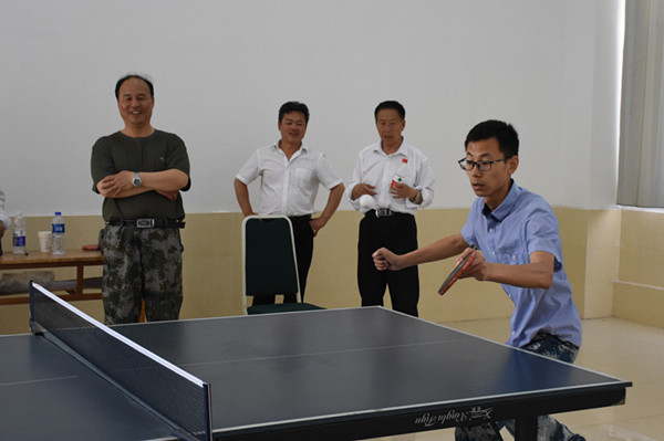 必赢举办教职工乒乓球团体赛