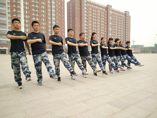 必赢组织2016年新入职辅导员军训