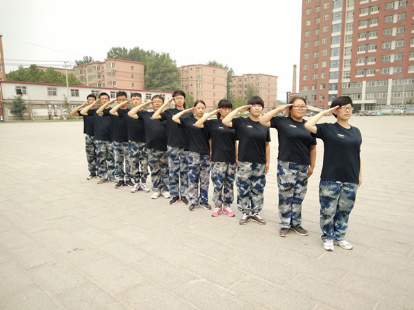 必赢组织2016年新入职辅导员军训