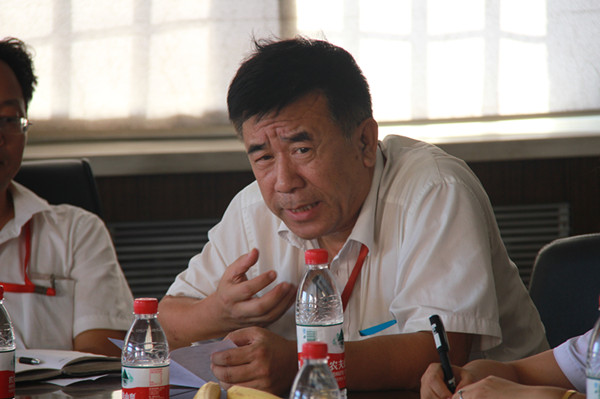 必赢召开庆祝第32个教师节教师座谈会