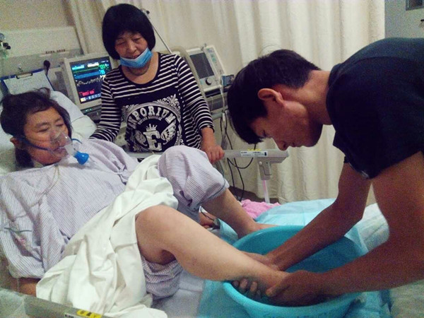 浓情暖中秋，孝做幸福人