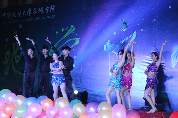 必赢举办第四届地学文化节