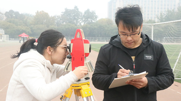 必赢学子在第二届驻保高校测量大赛中获佳绩