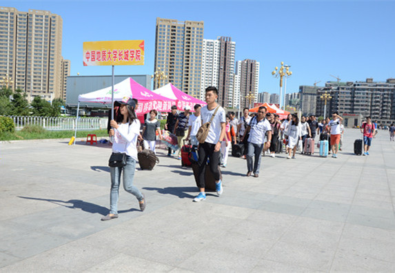 必赢2016年度十大校园新闻图片