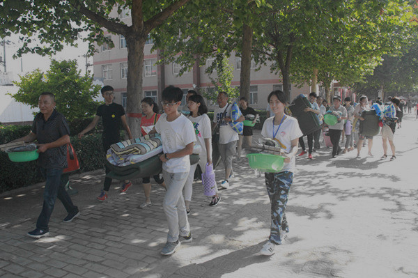 必赢2016年度十大校园新闻图片