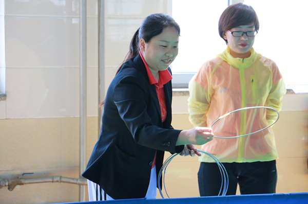 必赢举办教职工趣味运动会