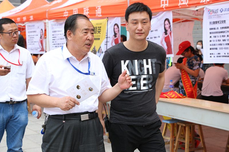 必赢成功举办2017年春季校园双选会