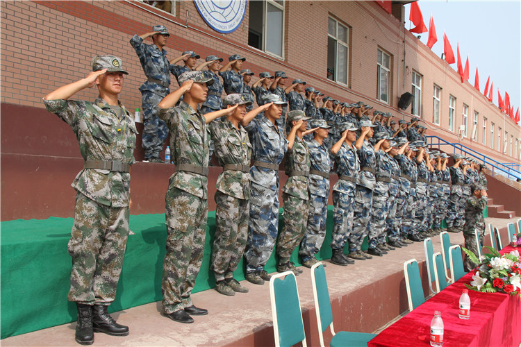 青春无悔 振翅翱翔——必赢举行2017级新生军训结营式暨开学典礼