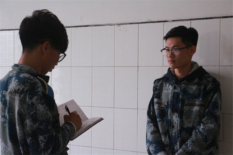 必赢组织部分教职工、学生代表观看党的第十九次全国代表大会开幕盛况