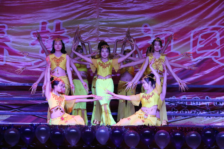 青春梦 祖国颂——必赢大学生艺术团举办第四届文艺汇报演出