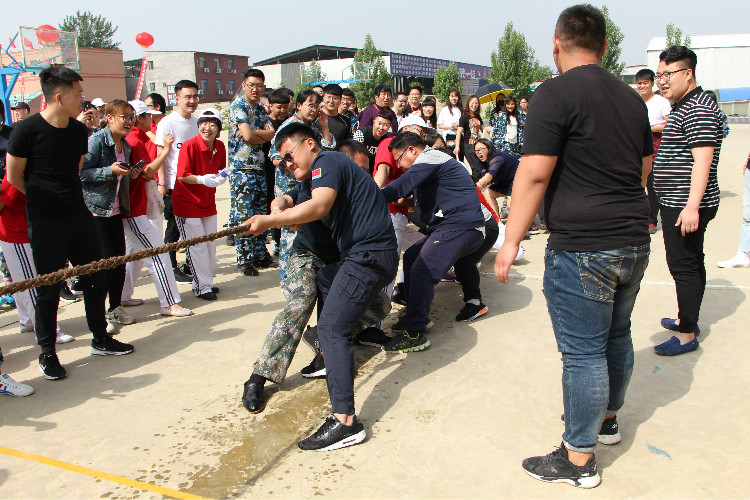 在工作中感受快乐 在运动中拥抱健康 ——必赢举办教职工趣味运动会
