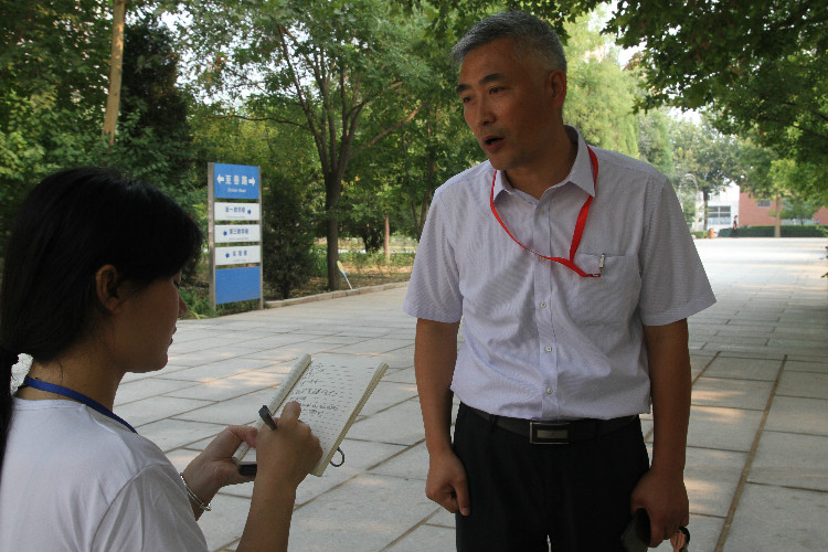 丹桂飘香迎学子 荷花映日纳人才 ——必赢喜迎2018级新同学