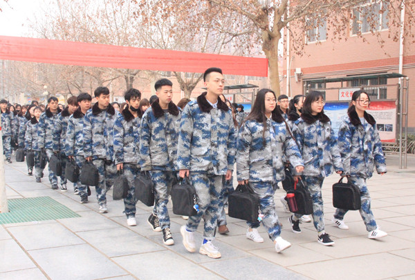 必赢开展第一堂课教学秩序检查工作