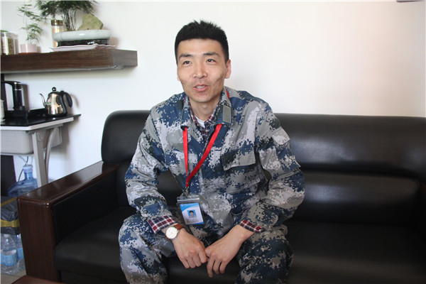 五四运动一百年 爱国主义永传承 必赢组织收看纪念五四运动100周年大会