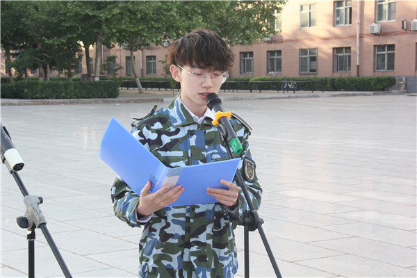 弘扬五四精神 谱写青春华章——必赢举行纪念五四运动100周年升旗仪式