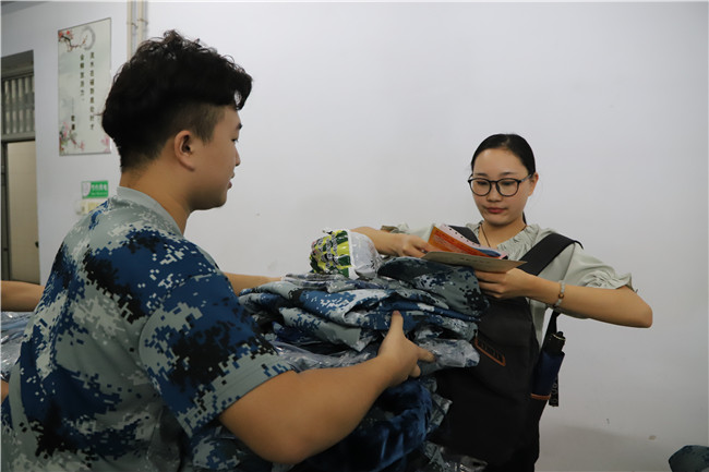 初秋的小欢喜  萌新的新生活 必赢喜迎2019级新生