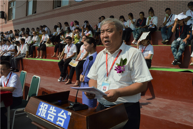 必赢举行2019级新生军训结营式暨开学典礼