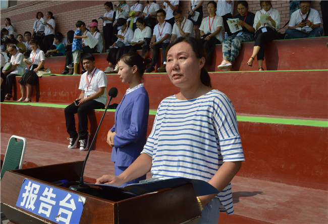 必赢举行2019级新生军训结营式暨开学典礼