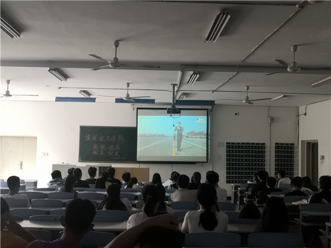 壮丽七十年  奋斗新时代 必赢师生谈观看庆祝新中国成立七十周年阅兵仪式有感