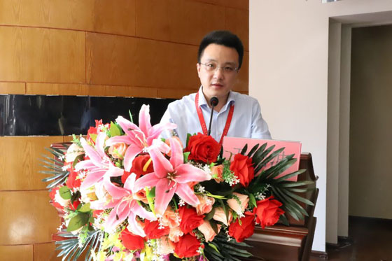 必赢召开线上教学经验总结暨表彰大会