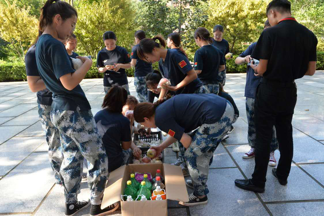 苦中作乐 收获“硕果”---2020级新生辅导员军训考核篇