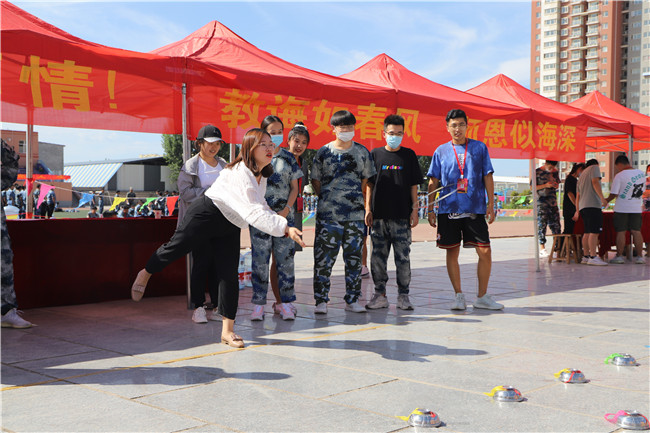 趣味运动 快乐无穷---必赢举办教职工趣味运动会庆祝第36个教师节