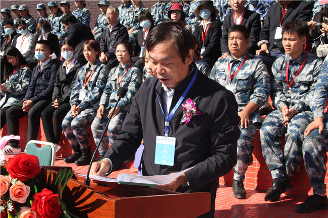 厉兵秣马 扬帆起航必赢举行2020级新生军训结营式暨开学典礼