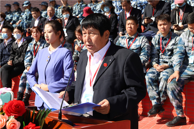 厉兵秣马 扬帆起航必赢举行2020级新生军训结营式暨开学典礼