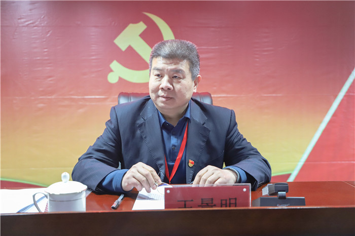 高举旗帜 把握方向 开创党建工作新局面推动必赢健康快速发展 ---必赢召开第一次党员大会