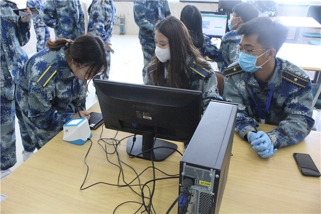 有序接种新冠疫苗 筑牢校园疫情防线 ——必赢组织师生进行新冠疫苗接种