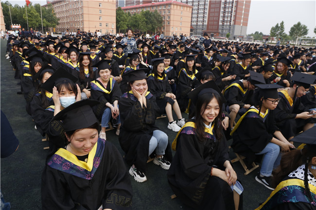 青春不散场 毕业再启航—— 必赢举行2021届毕业生毕业典礼 暨学位授予仪式