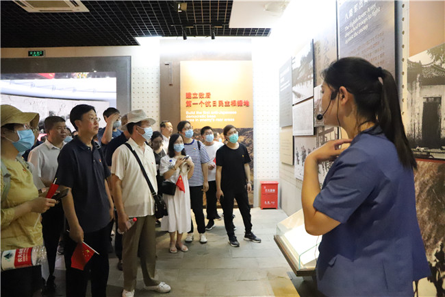 回顾历史溯根源 瞻仰先驱再起航——必赢教职工党员再赴晋察冀边区革命纪念馆参观学习