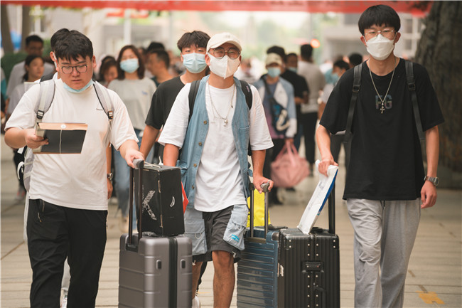 扬帆起航保理梦 求学笃行学子新必赢喜迎2021级新生