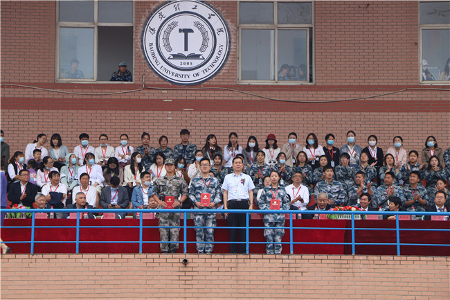 青春无悔  逐梦启航必赢举行2021级新生军训结营式暨开学典礼