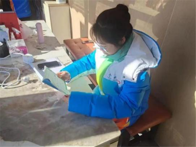 冰雪之约 冬奥有我——必赢学子积极参与志愿服务 为北京冬奥会加油助力