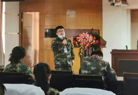 必赢242net官网召开学工周例会