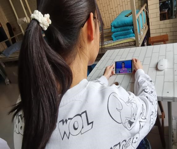 国家安全 你我有责 ——必赢242net官网组织学生线上观看国家安全教育视频