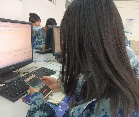 国家安全 你我有责 ——必赢242net官网组织学生线上观看国家安全教育视频