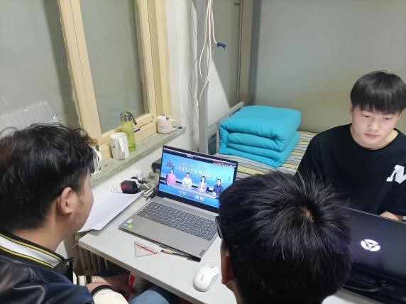 国家安全 你我有责 ——必赢242net官网组织学生线上观看国家安全教育视频