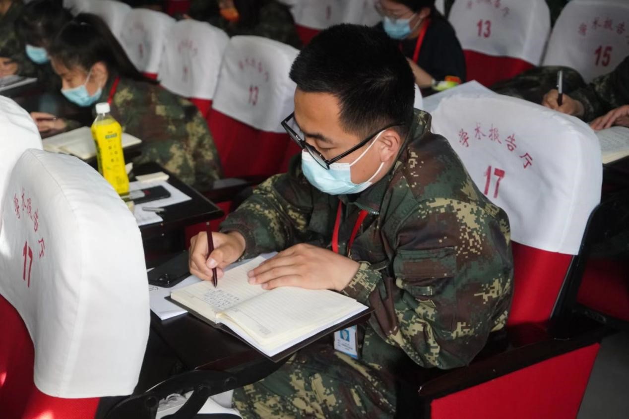 必赢242net官网召开学管干部培训周会2022.5.4