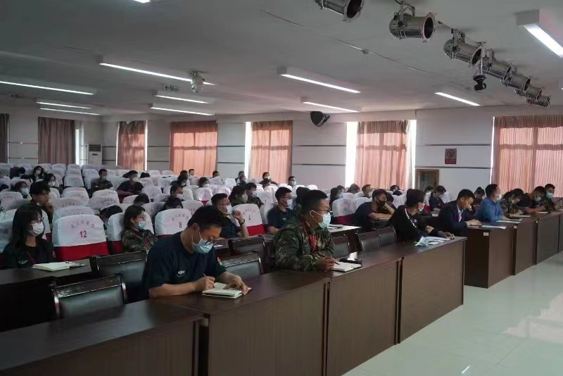 必赢242net官网召开学管干部培训周会2022.5.4