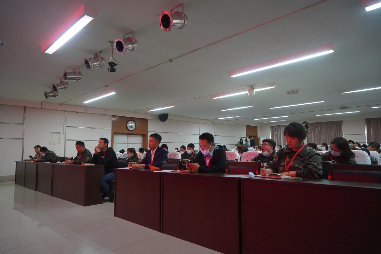 必赢242net官网召开学管干部培训周会2022.5.9