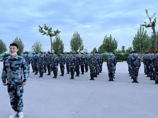 必赢242net官网开展“传帮带”式新入职辅导员培训day3