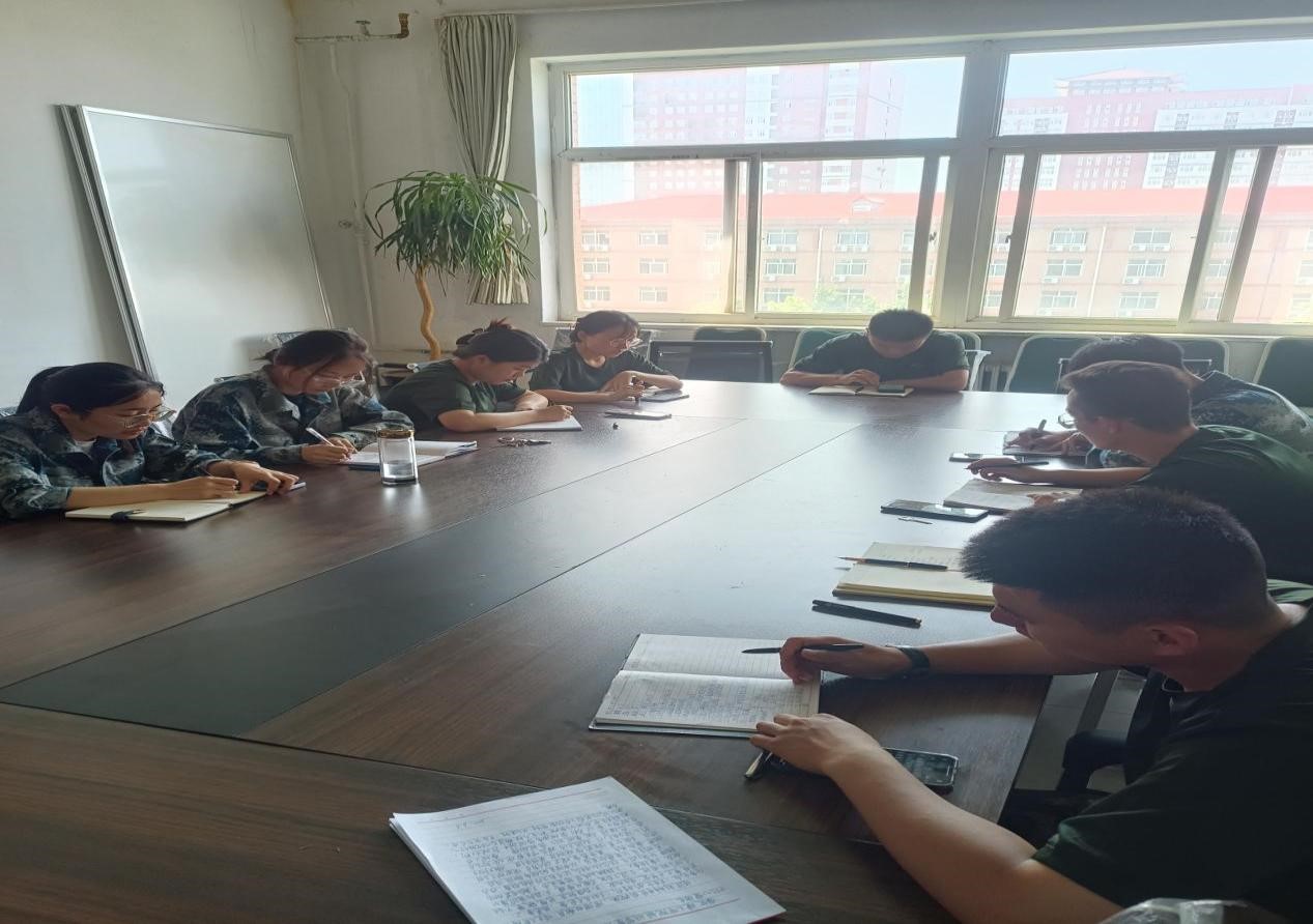 必赢242net官网开展“传帮带”式新入职辅导员培训动员day1