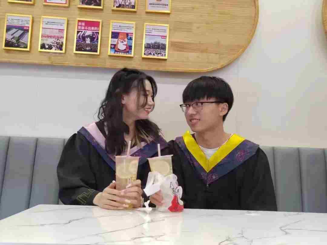 谈一别奋斗路 聚四载同窗情  ——必赢242net官网2022届毕业 生欢送会