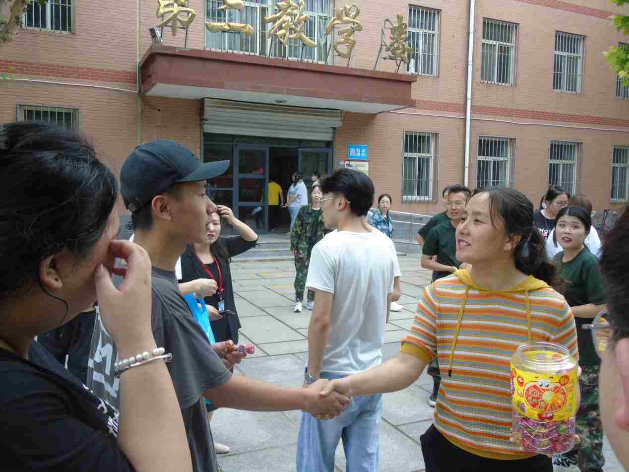 谈一别奋斗路 聚四载同窗情  ——必赢242net官网2022届毕业 生欢送会