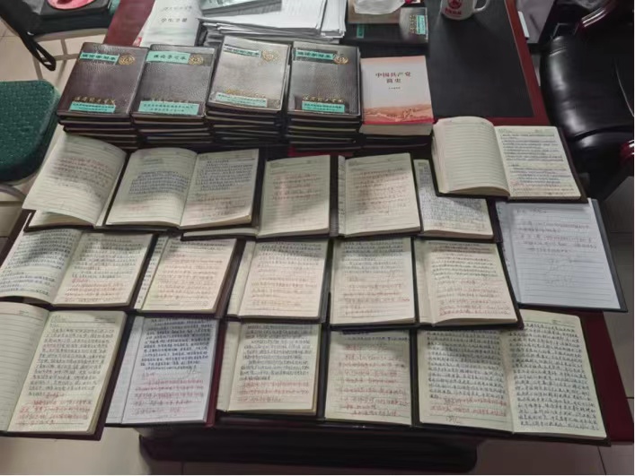 必赢举办辅导员2022上半年理论学习表彰会