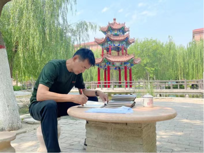 必赢举办辅导员2022上半年理论学习表彰会