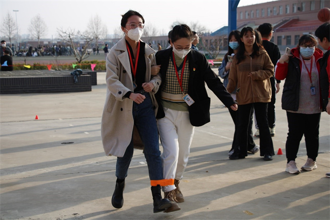 芬芳妇女节  感恩春晖情——必赢举办“三八”节趣味活动