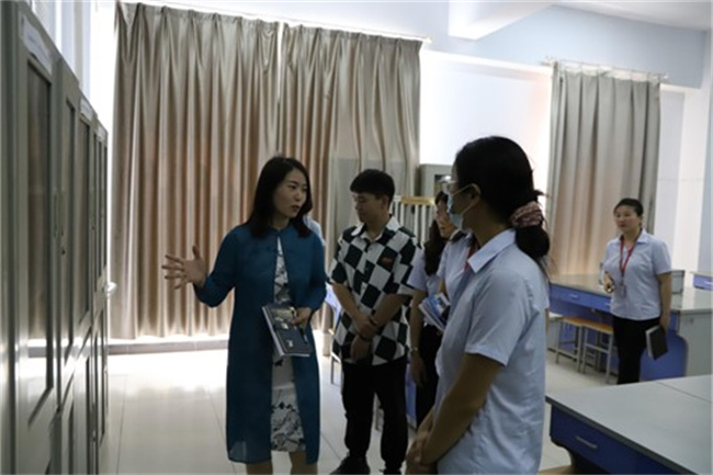 省教育厅专家组到必赢开展实验室安全现场检查工作